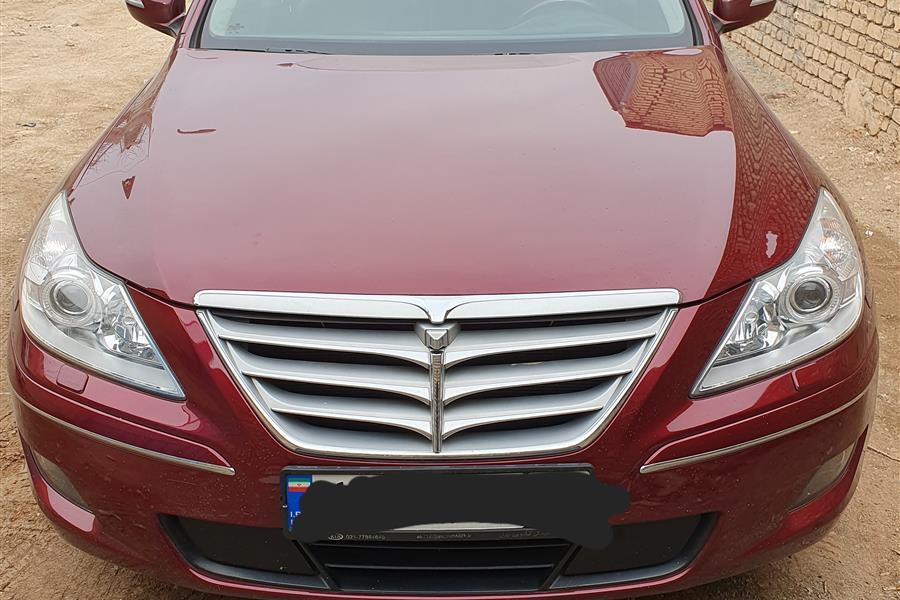 هیوندای جنسیس 2010